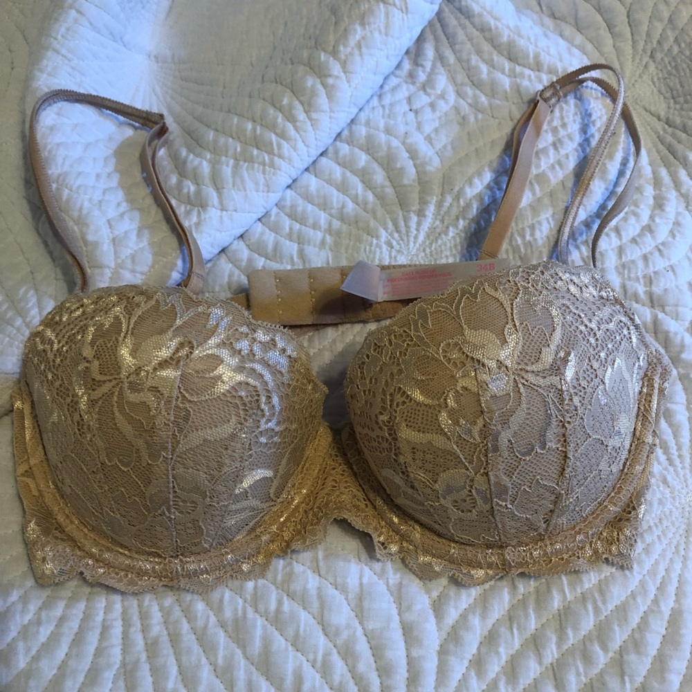 NWOT Victoria’s Secret PINK Push-up bra